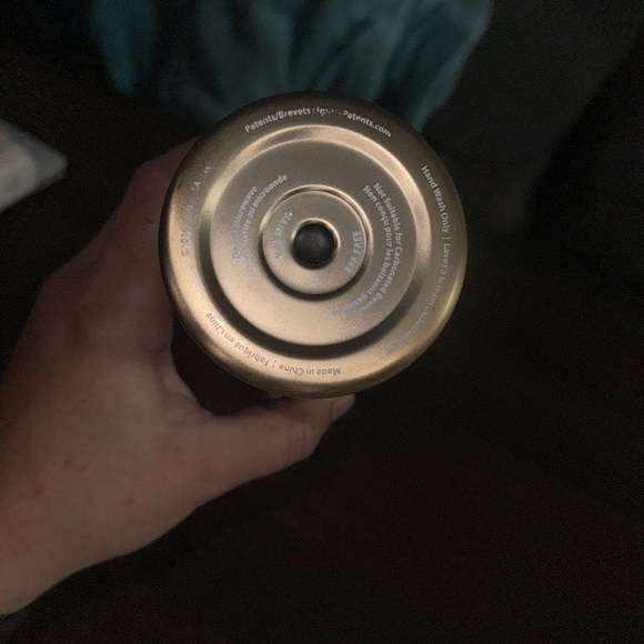 Contigo Gold Water Bottle - Picture 2 of 2